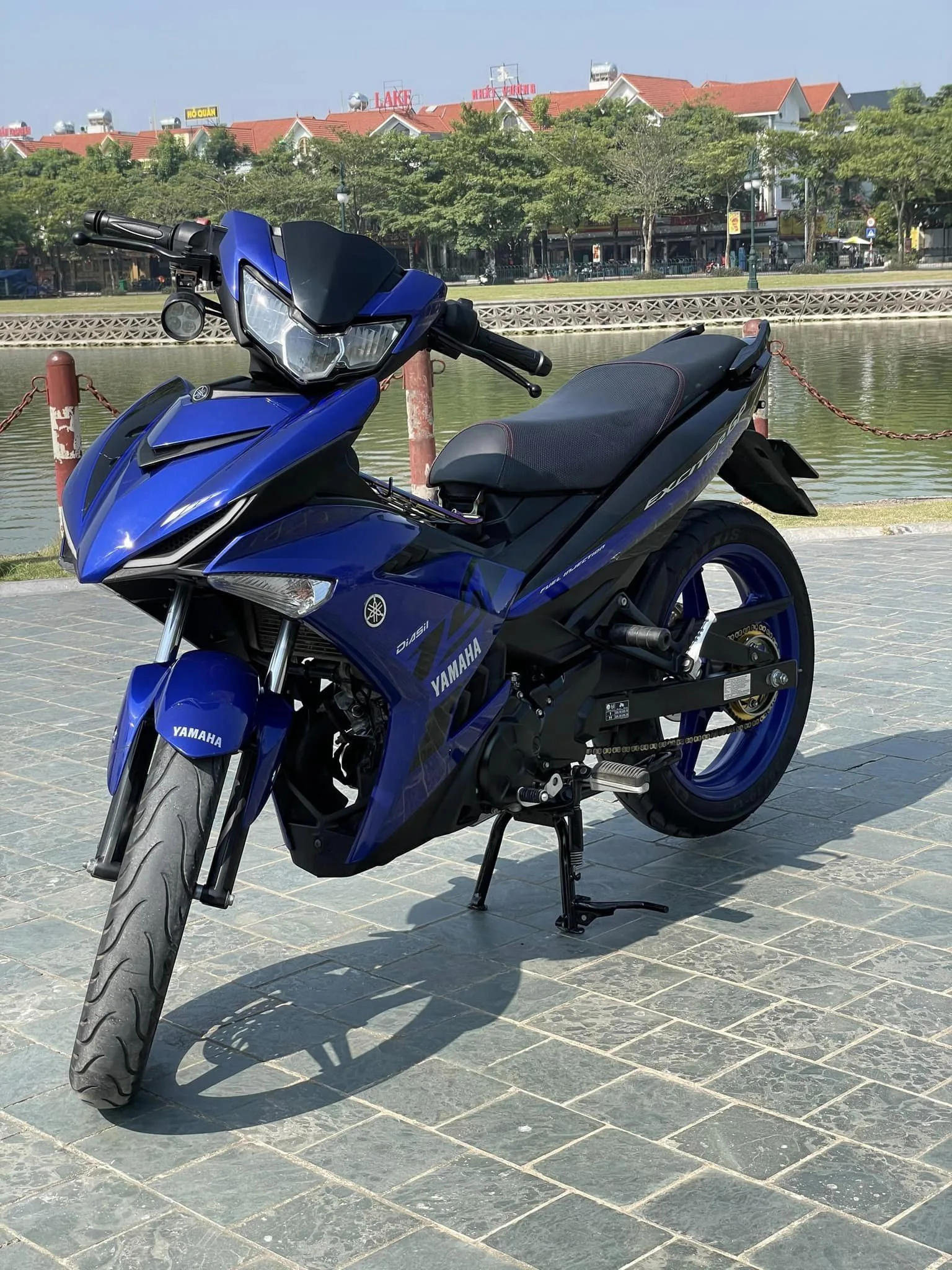 Xe-Con-Tay-150cc -Doi-Tac-Ly-Tuong-Cho-Gioi-Tre-Dam-Me-Toc-Do